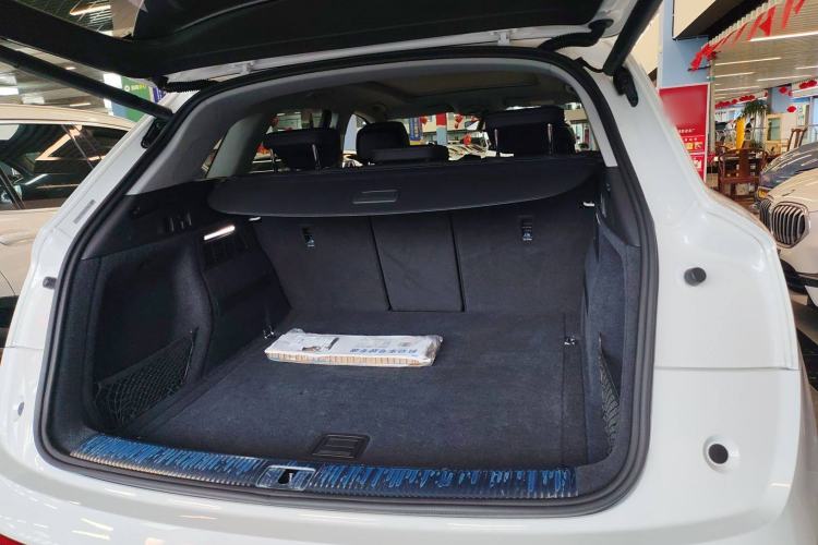 Used Audi Q5L 2022 Updated 45T Luxury Dynamic Version Trunk