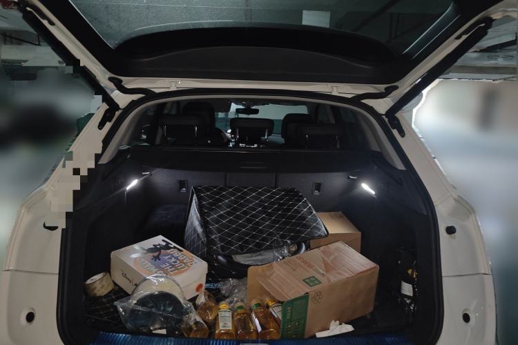 Used Audi Q5L 2022 Updated Version 40T Luxury Elegant Edition Trunk