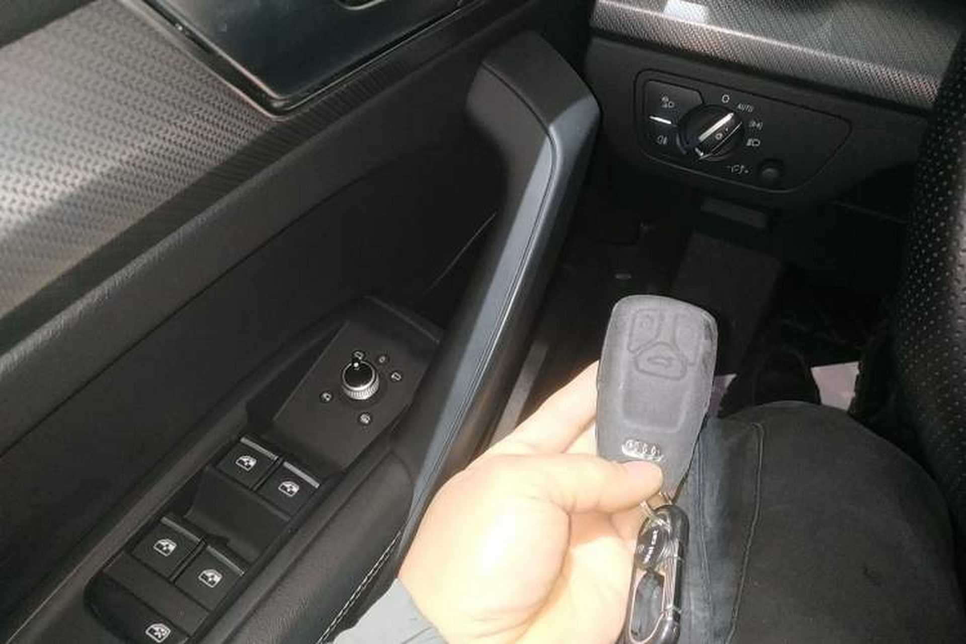 Used Audi Q5L 2022 Updated 40T Luxury Dynamic Edition Vehicle Key