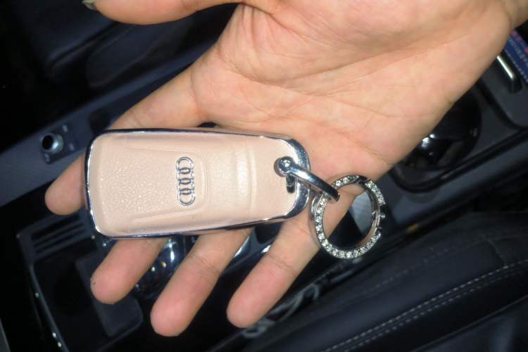 Used Audi Q5L 2022 40T Luxury Dynamic Model Vehicle Key
