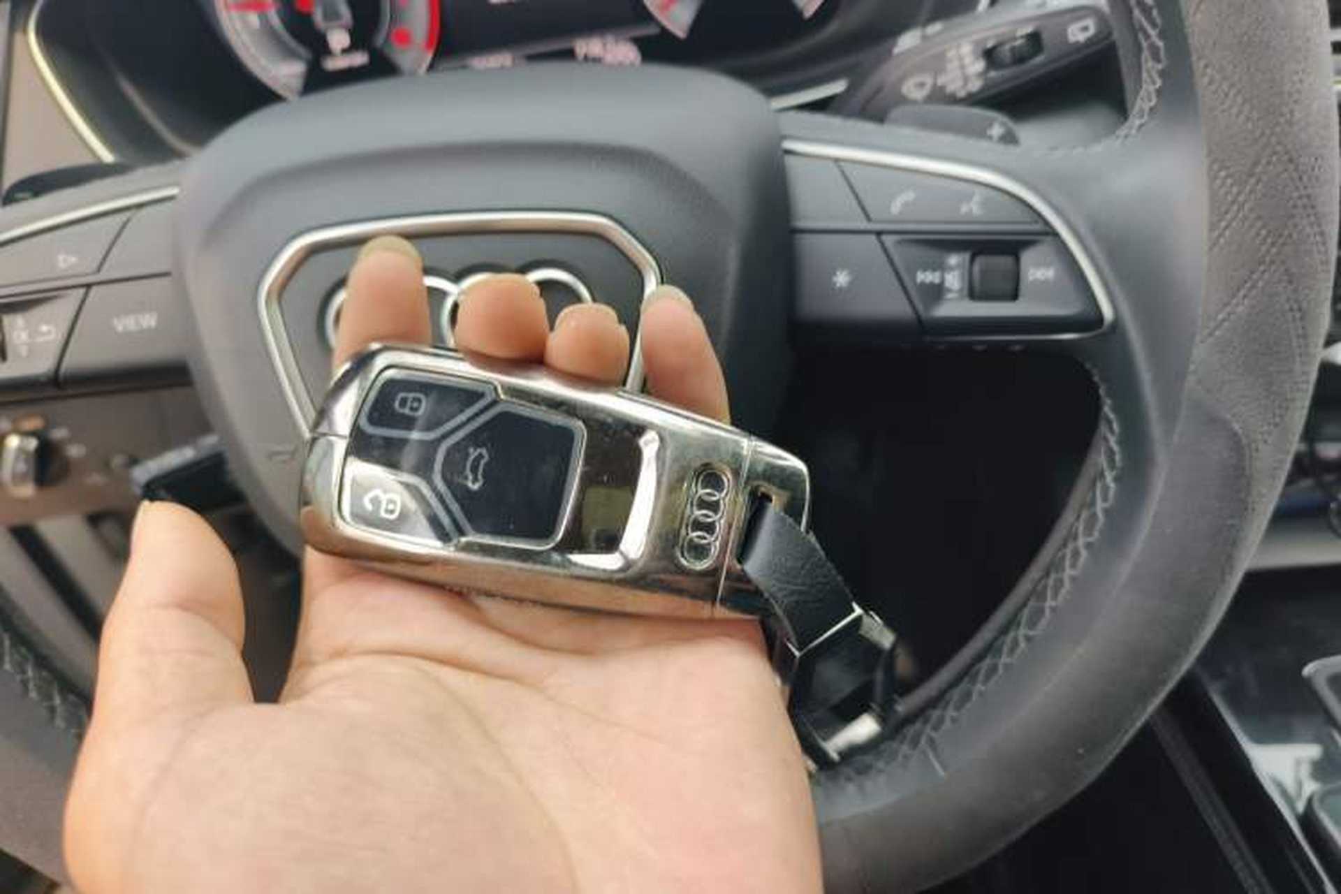Used Audi Q5L 2022 Updated 40T Luxury Dynamic Edition Vehicle Key