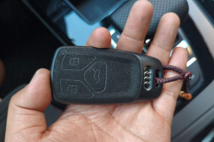 Used Audi Q5L 2022 40T Luxury Dynamic Model Vehicle Key