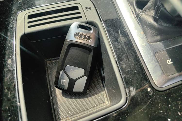 Used Audi Q5L 2022 45T Luxury Dynamic Model Vehicle Key