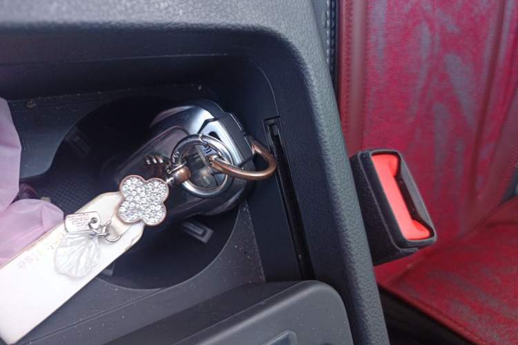 Used Audi Q5L 2022 Updated 45T Luxury Dynamic Version Vehicle Key