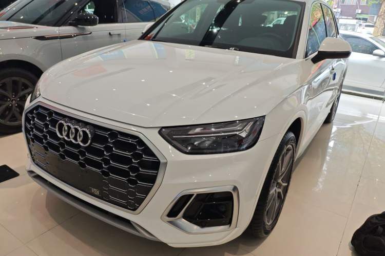 Used Audi Q5L 2022 45T Luxury Dynamic Model Guazi used car, China used car export, Used car for sale, Used  cars, Cheapest cars for sale