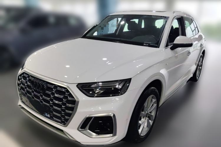 Used Audi Q5L 2022 40T Luxury Dynamic Model Guazi used car, China used car export, Used car for sale, Used cars, Cheapest cars for sale