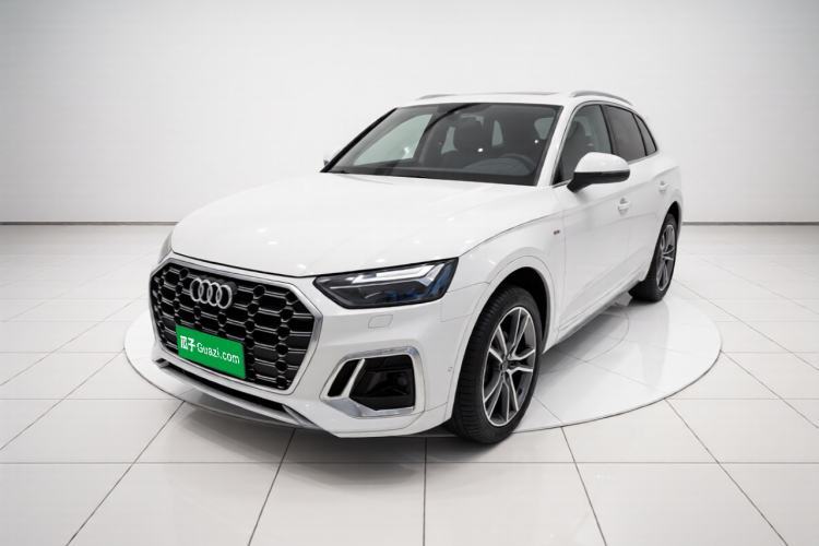 Used Audi Q5L 2022 Updated 45T Luxury Dynamic Version Guazi used car, China used car export, Used car for sale, Used cars, Cheapest cars for sale