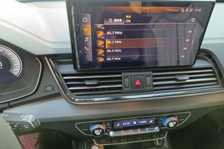 Used Audi Q5L 2023 40T Fashionable and Dynamic Edition Audio And AC Panel