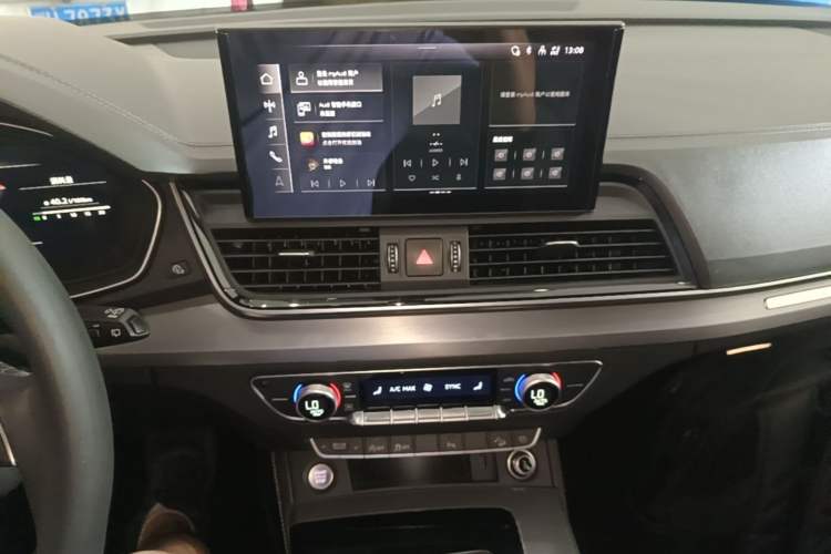 Used Audi Q5L 2023 40T Fashionable and Dynamic Edition Audio And AC Panel