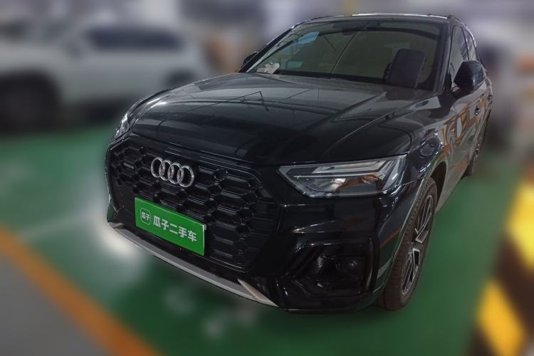 Used Audi Q5L 2023 45T Luxury Dynamic Model Guazi used car, China used car export, Used car for sale, Used cars, Cheapest cars for sale