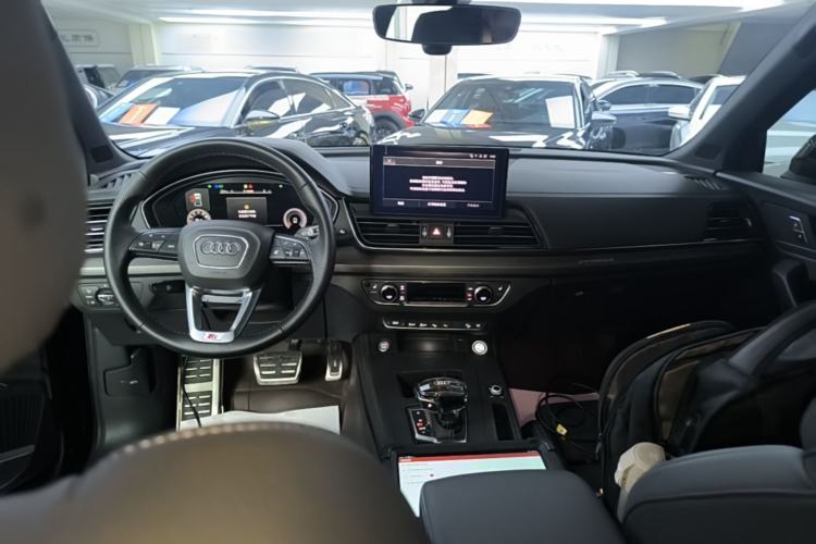 Used Audi Q5L 2023 45T Luxury Dynamic Model Center Console