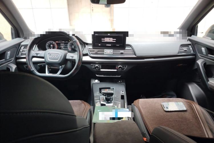 Used Audi Q5L 2023 40T Luxury Dynamic Model Center Console