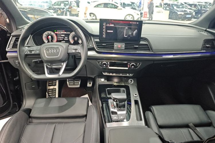 Used Audi Q5L 2023 40T Luxury Dynamic Model Center Console