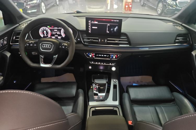 Used Audi Q5L 2023 45T Luxury Dynamic Model Center Console