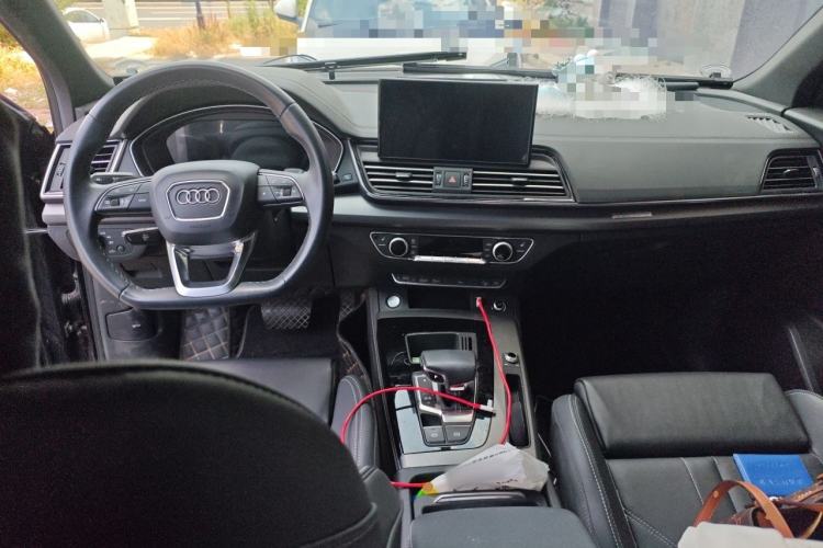 Used Audi Q5L 2023 40T Luxury Dynamic Model Center Console