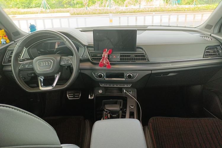 Used Audi Q5L 2023 45T Luxury Dynamic Model Center Console