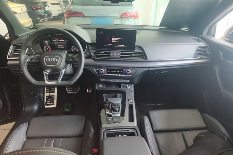 Used Audi Q5L 2023 40T Luxury Dynamic Model Center Console