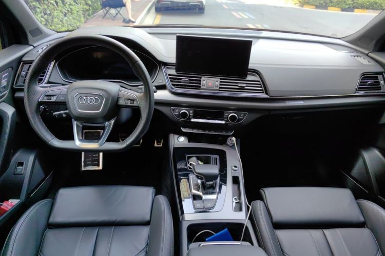 Used Audi Q5L 2023 45T Luxury Dynamic Model Center Console