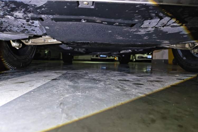 Used Audi Q5L 2023 40T Luxury Dynamic Model Chassis Front