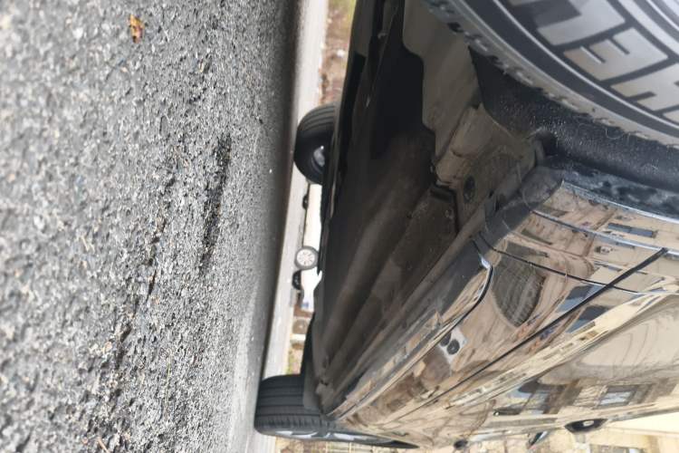 Used Audi Q5L 2023 40T Luxury Dynamic Model Chassis Front Left