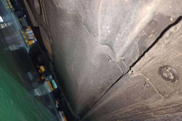 Used Audi Q5L 2023 45T Luxury Dynamic Model Chassis Front Left