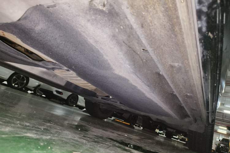Used Audi Q5L 2023 40T Luxury Dynamic Model Chassis Front Left