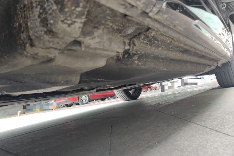 Used Audi Q5L 2023 40T Luxury Dynamic Model Chassis Front Left