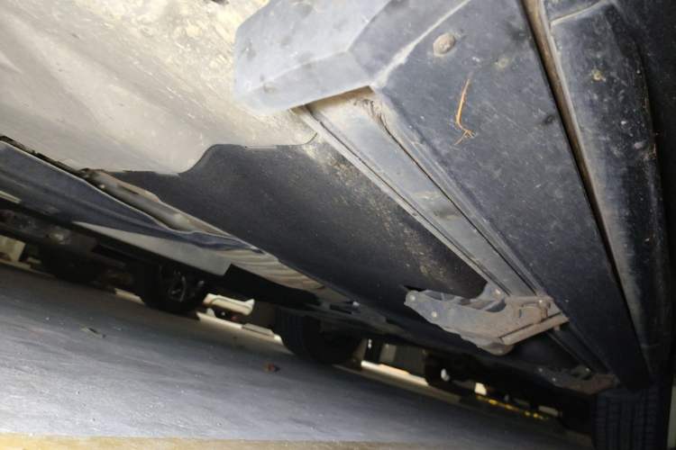 Used Audi Q5L 2023 40T Luxury Dynamic Model Chassis Front Left