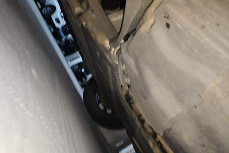 Used Audi Q5L 2023 40T Luxury Dynamic Model Chassis Front Left