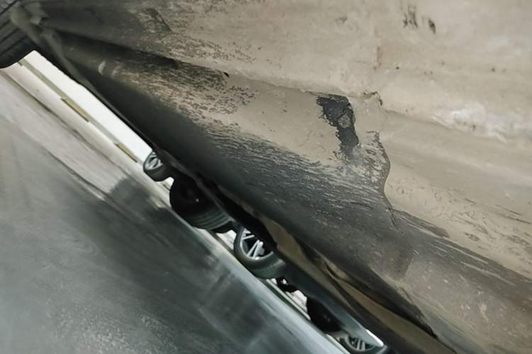 Used Audi Q5L 2023 40T Luxury Dynamic Model Chassis Front Right