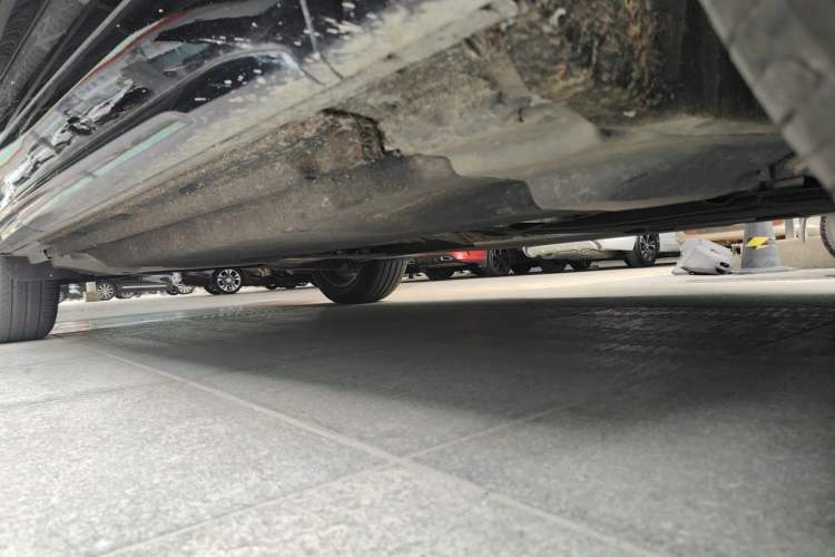 Used Audi Q5L 2023 40T Luxury Dynamic Model Chassis Front Right