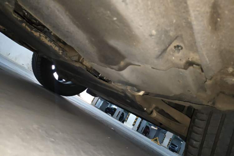 Used Audi Q5L 2023 40T Luxury Dynamic Model Chassis Front Right