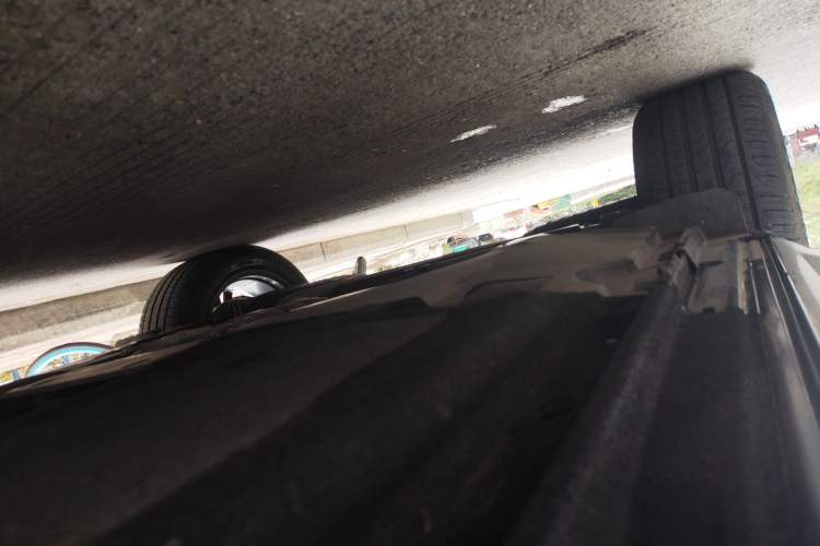 Used Audi Q5L 2023 40T Fashionable and Dynamic Edition Chassis Front Right