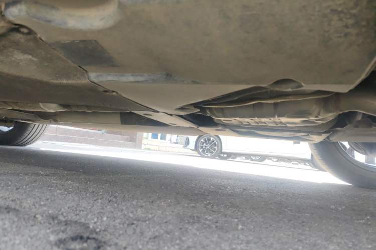 Used Audi Q5L 2023 40T Luxury Dynamic Model Chassis Rear Left