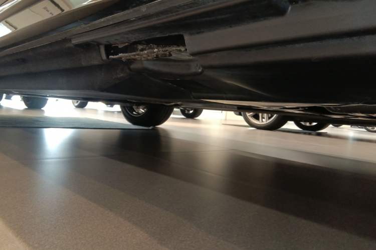 Used Audi Q5L 2023 40T Luxury Dynamic Model Chassis Rear Left