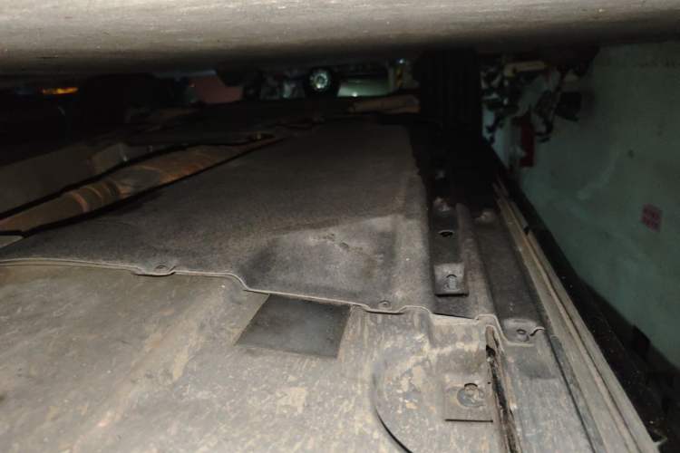Used Audi Q5L 2023 40T Luxury Dynamic Model Chassis Rear Left