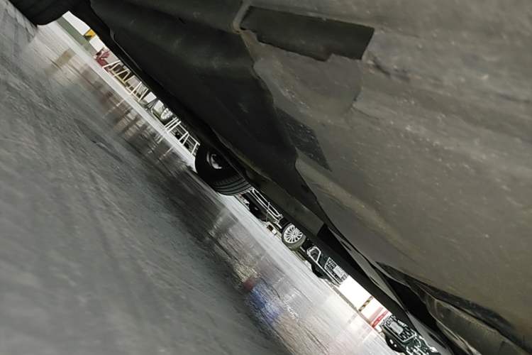 Used Audi Q5L 2023 40T Luxury Dynamic Model Chassis Rear Left
