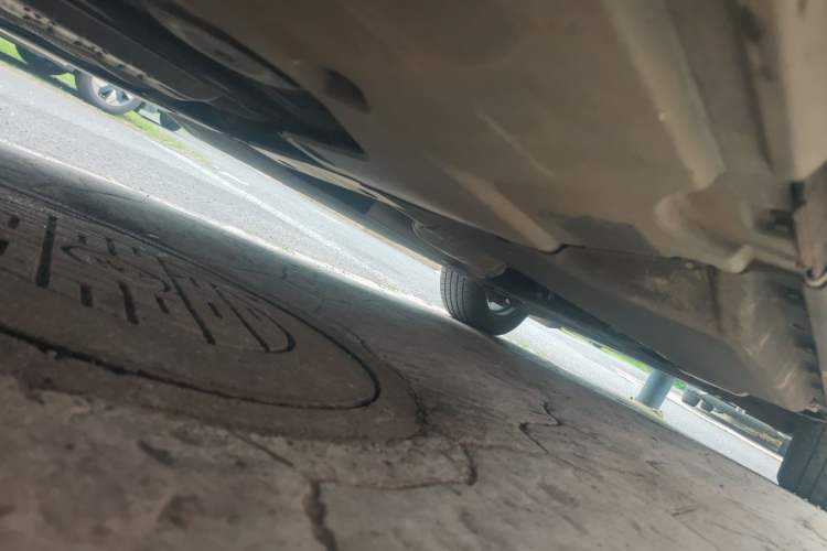 Used Audi Q5L 2023 40T Luxury Dynamic Model Chassis Rear Right