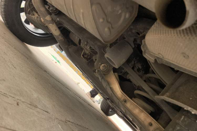 Used Audi Q5L 2023 40T Luxury Dynamic Model Chassis Rear Right