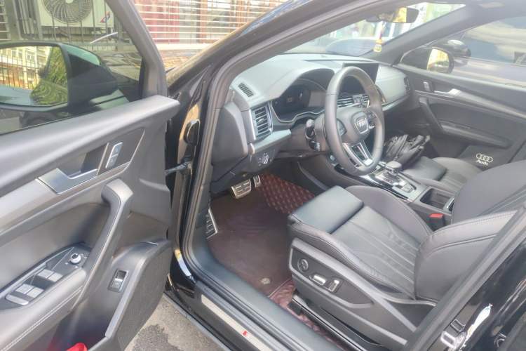 Used Audi Q5L 2023 40T Luxury Dynamic Model Driver Seat