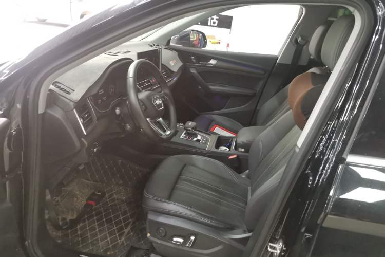 Used Audi Q5L 2023 40T Luxury Elegant Model Driver Seat