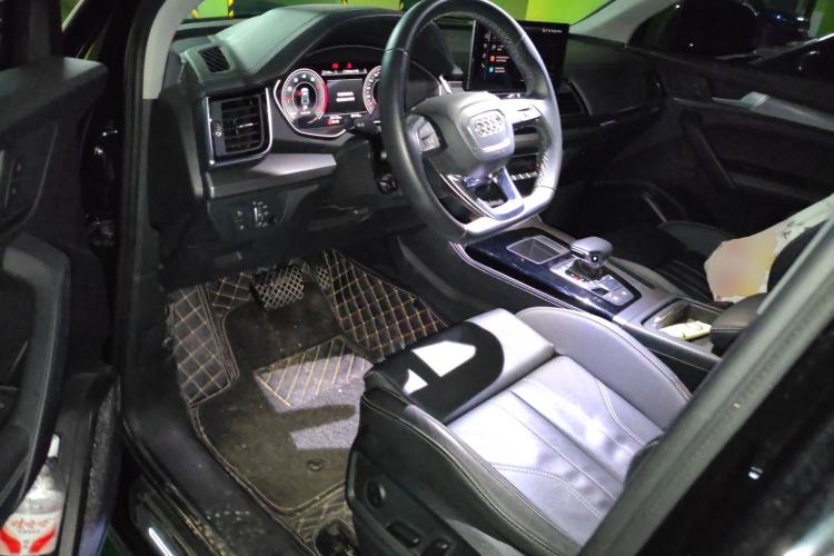 Used Audi Q5L 2023 40T Fashionable and Dynamic Edition Driver Seat