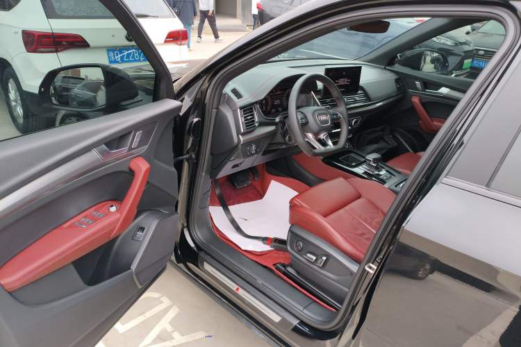 Used Audi Q5L 2023 40T Luxury Dynamic Model Driver Seat