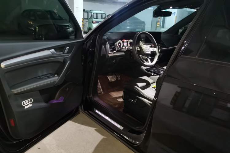 Used Audi Q5L 2023 40T Luxury Dynamic Model Driver Seat