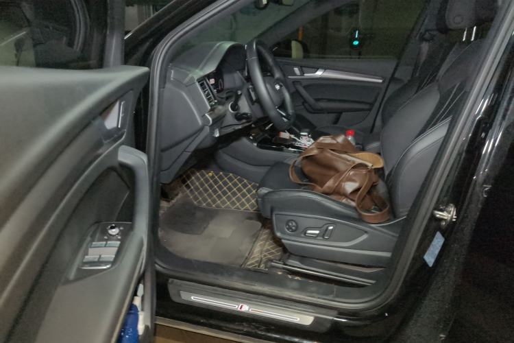 Used Audi Q5L 2023 40T Luxury Dynamic Model Driver Seat