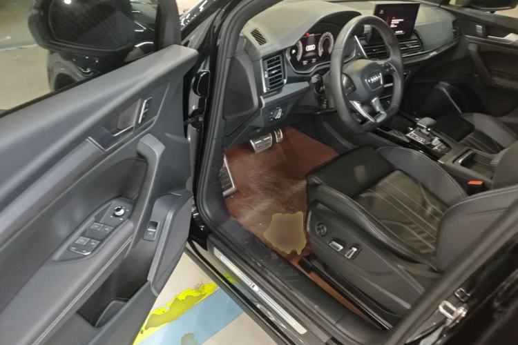 Used Audi Q5L 2023 40T Fashionable and Dynamic Edition Driver Seat