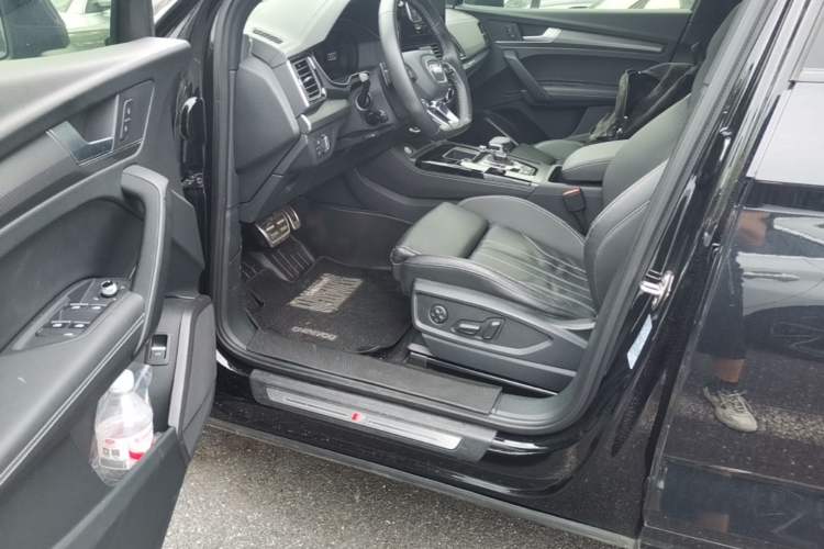 Used Audi Q5L 2023 40T Luxury Dynamic Model Driver Seat