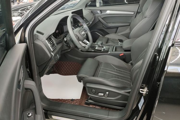 Used Audi Q5L 2023 40T Luxury Dynamic Model Driver Seat