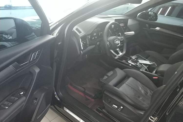 Used Audi Q5L 2023 45T Luxury Dynamic Model Driver Seat
