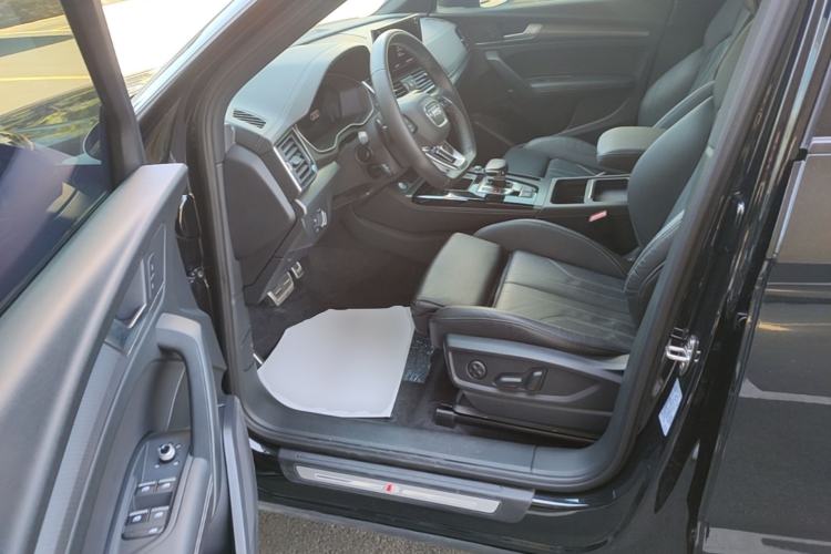 Used Audi Q5L 2023 40T Luxury Dynamic Model Driver Seat